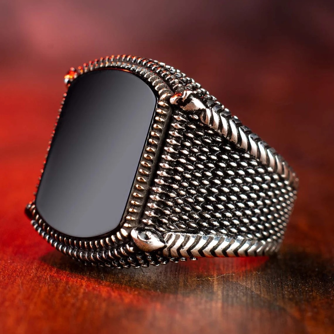 black-onyx-fashionable-ring